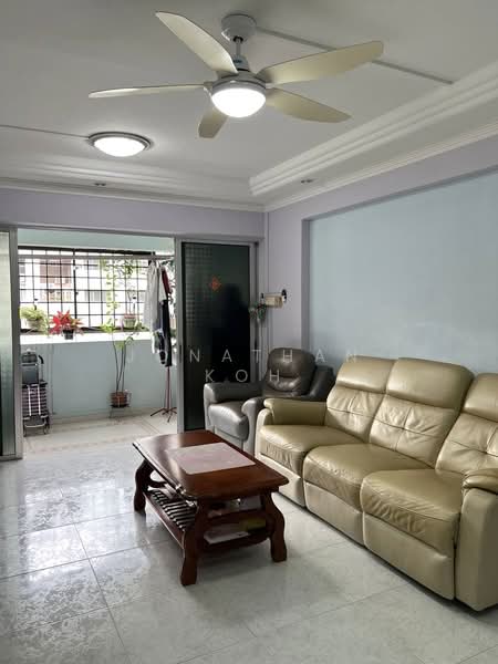 463 Pasir Ris Street 41 HDB Flat For Sale at S$ 880,000 | PropertyGuru Singapore - Living Room