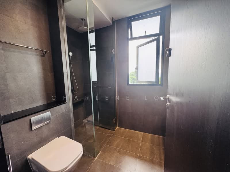 Park Colonial Condominium For Sale at S$ 1,499,999 | PropertyGuru Singapore - Bathroom