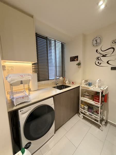 The Criterion Executive Condominium For Sale at S$ 1,250,000 | PropertyGuru Singapore - Kitchen