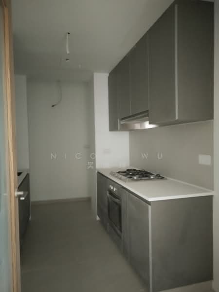 FLO Residence Condominium For Sale at S$ 1,400,000 | PropertyGuru Singapore - Kitchen