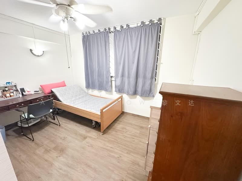 607 Yishun Street 61, 607 Yishun Street 61, 3 Bedrooms, 1,108 sqft, HDB Flat For Rent, by Astro Leow 黎文达, 500089127 - Bedroom - PropertyGuru.com.sg