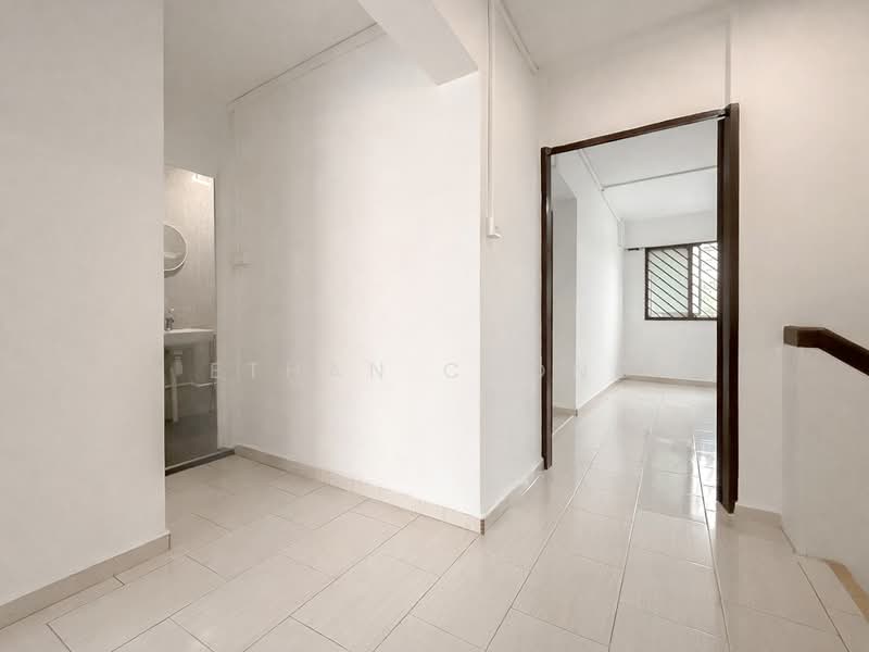 714 Jurong West Street 71 HDB Flat For Sale at S$ 830,000 | PropertyGuru Singapore - Interior
