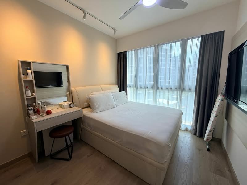 The Criterion Executive Condominium For Sale at S$ 1,250,000 | PropertyGuru Singapore - Master Bedroom