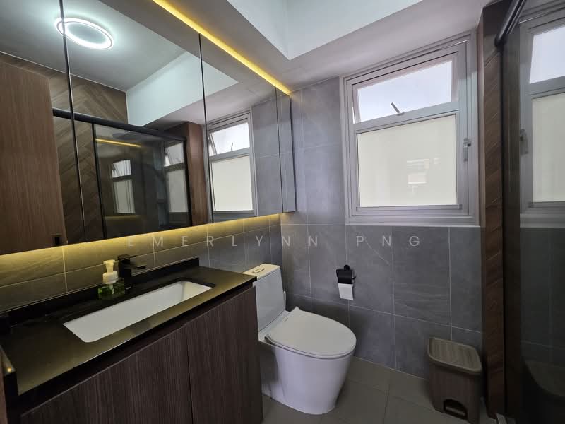 154A Bedok South Road HDB Flat For Sale at S$ 990,000 | PropertyGuru Singapore - Master Bathroom