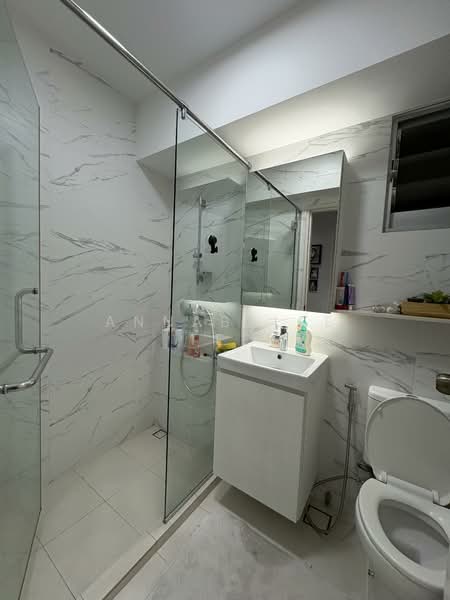187A Bedok North Street 4 HDB Flat For Sale at S$ 1,280,000 | PropertyGuru Singapore - Bathroom