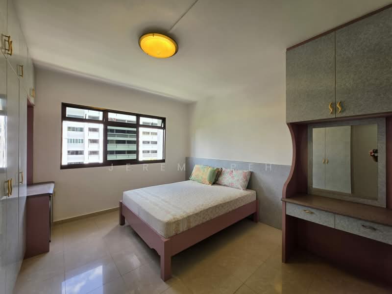 670 Woodlands Drive 71 HDB Flat For Sale at S$ 900,000 | PropertyGuru Singapore - Bedroom