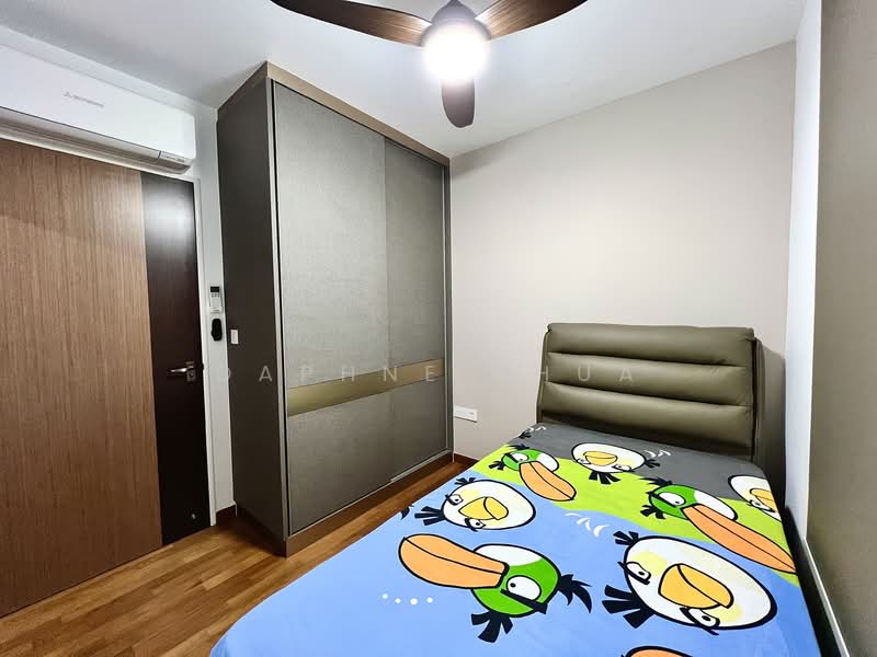 Common bedroom. Condo style wardrobe.