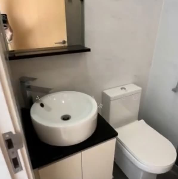 Loft@Holland, 151 Holland Road, 1 Bedroom, 323 sqft, Condominium For Rent, by Anthea Yeo 杨丽娇, 500089178 - Bathroom - PropertyGuru.com.sg