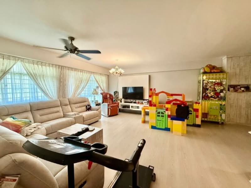 For Sale - 428B Yishun Avenue 11