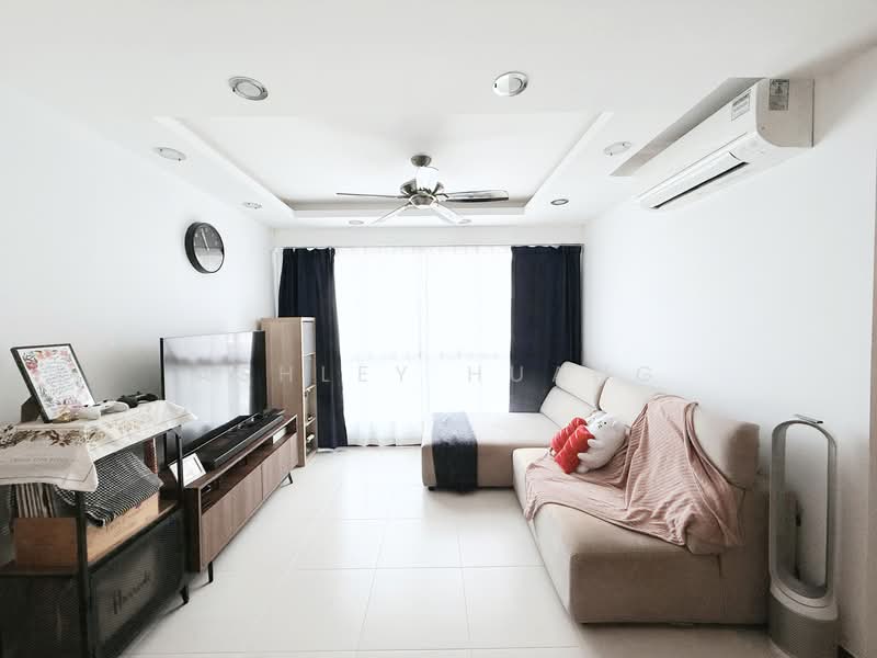 267B Punggol Field HDB Flat For Sale at S$ 738,888 | PropertyGuru Singapore - Living Room
