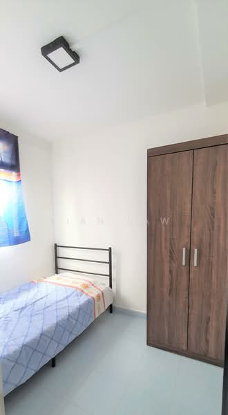 21 Ghim Moh Road, 21 Ghim Moh Road, 3 Bedrooms, 710 sqft, HDB Flat For Rent, by Kian Law, 500089197 - Bedroom - PropertyGuru.com.sg