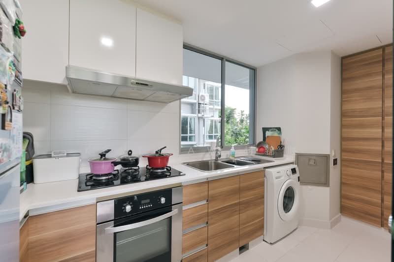 Waterfront Key Condominium For Sale at S$ 1,478,000 | PropertyGuru Singapore