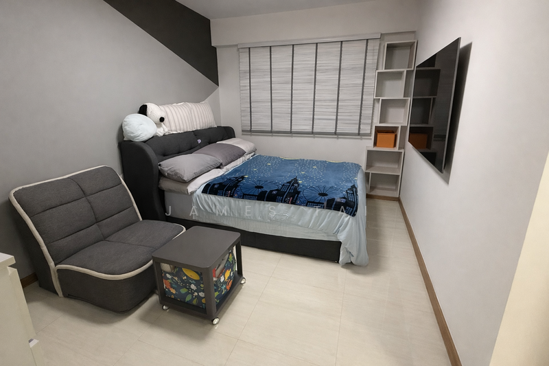 461D Bukit Batok West Avenue 8 HDB Flat For Sale at S$ 828,000 | PropertyGuru Singapore - Bedroom