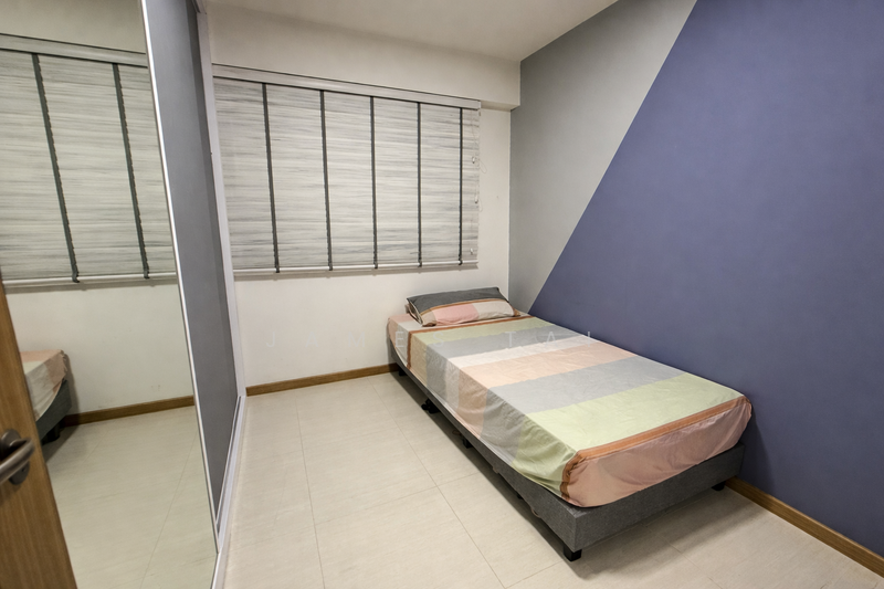 461D Bukit Batok West Avenue 8 HDB Flat For Sale at S$ 828,000 | PropertyGuru Singapore - Bedroom