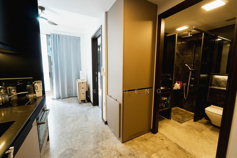 RV Altitude Condominium For Sale at S$ 1,250,000 | PropertyGuru Singapore - Kitchen