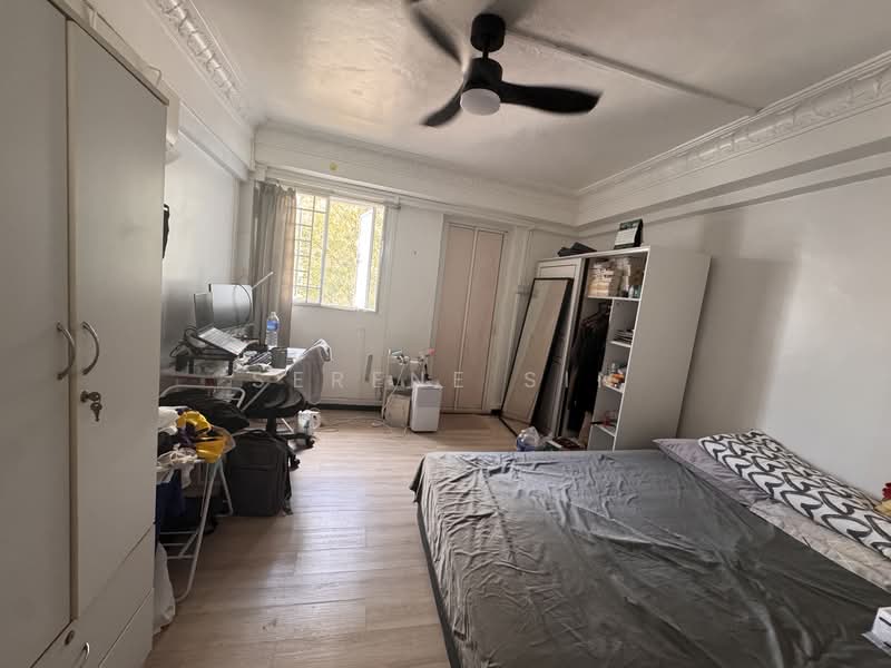 205 Clementi Avenue 6 HDB Flat For Sale at S$ 560,000 | PropertyGuru Singapore - Bedroom