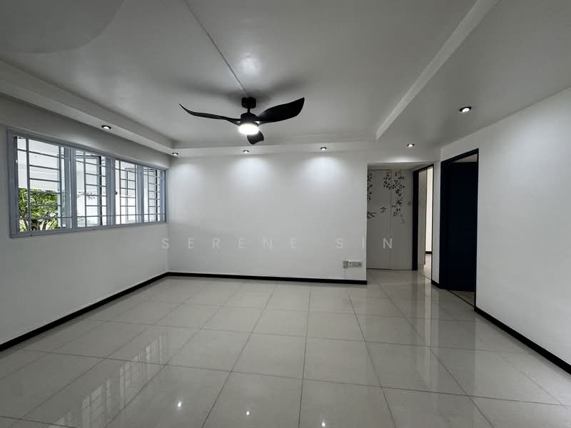 205 Clementi Avenue 6, 205 Clementi Avenue 6, 3 Bedrooms, 980 sqft, HDB Flat For Sale, by Serene Sin, 500089233 - Living Room - PropertyGuru.com.sg