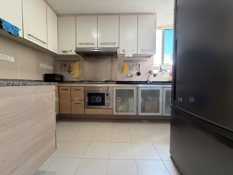 Ris Grandeur, 25 Elias Road, Room Rental, 180 sqft, Condominium For Rent, by David, 500089235 - Kitchen - PropertyGuru.com.sg