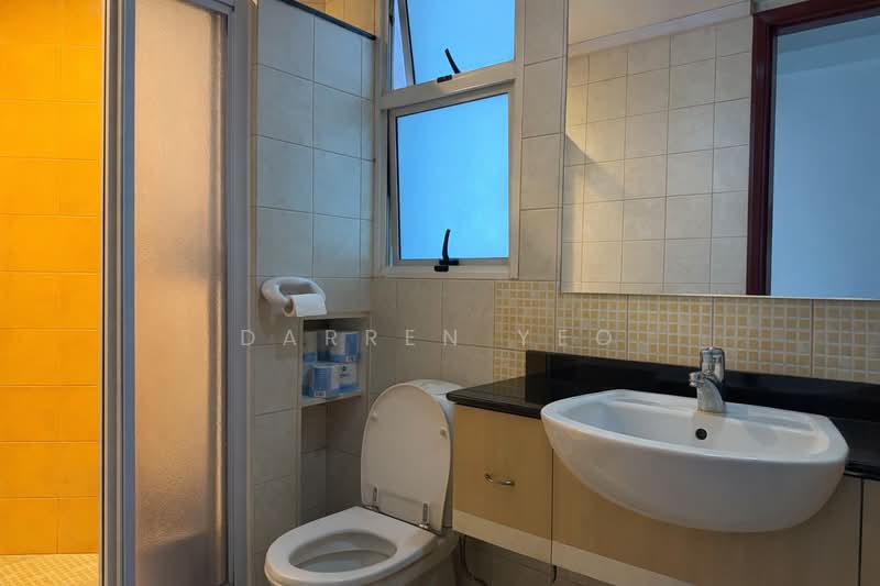 Compass Heights Condominium For Sale at S$ 2,100,000 | PropertyGuru Singapore - Bathroom