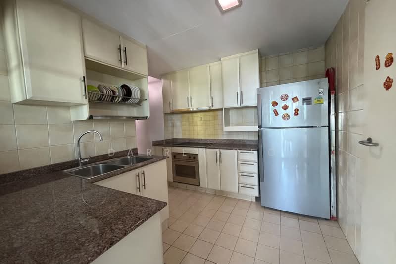 Compass Heights Condominium For Sale at S$ 2,100,000 | PropertyGuru Singapore - Kitchen