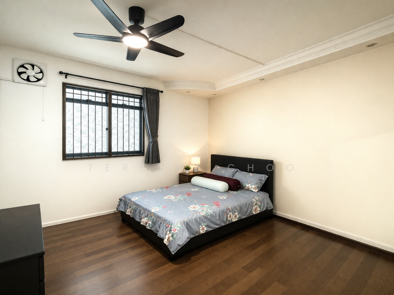 469B Admiralty Drive HDB Flat For Sale at S$ 718,688 | PropertyGuru Singapore - Original living converted room