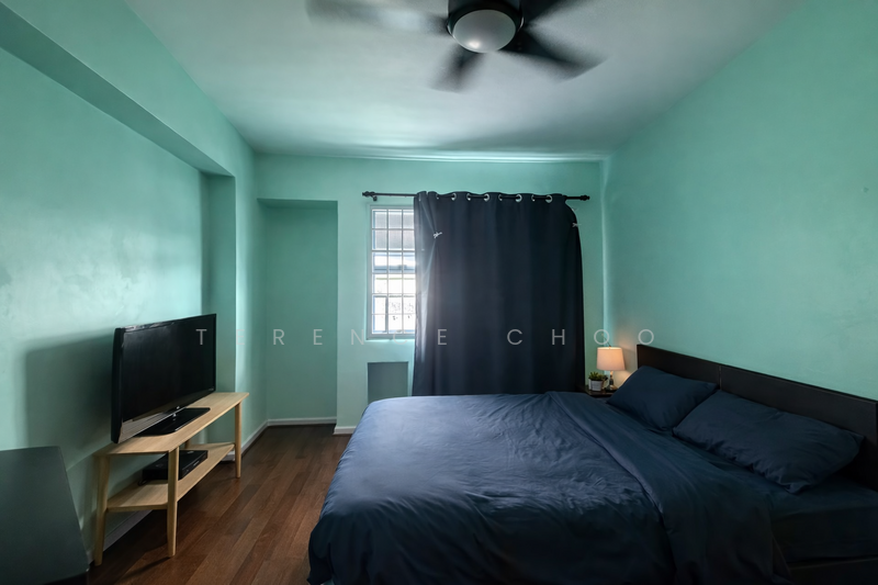 469B Admiralty Drive HDB Flat For Sale at S$ 718,688 | PropertyGuru Singapore - 2nd Bedroom