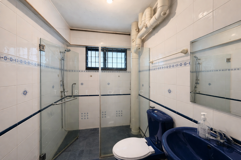 469B Admiralty Drive HDB Flat For Sale at S$ 718,688 | PropertyGuru Singapore - Bathroom