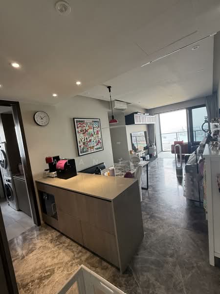 Avenue South Residence Condominium For Sale at S$ 2,940,000 | PropertyGuru Singapore - Living Room