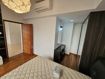 For Rent - International Plaza