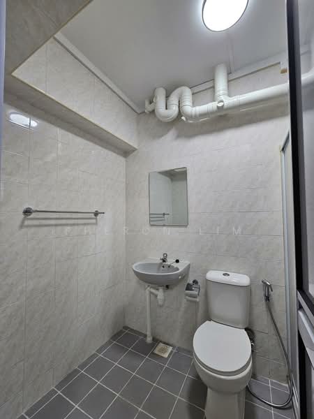 14 Telok Blangah Crescent, 14 Telok Blangah Crescent, Room Rental, 120 sqft, HDB Flat For Rent, by Pheron Lim, 500089254 - Bathroom - PropertyGuru.com.sg