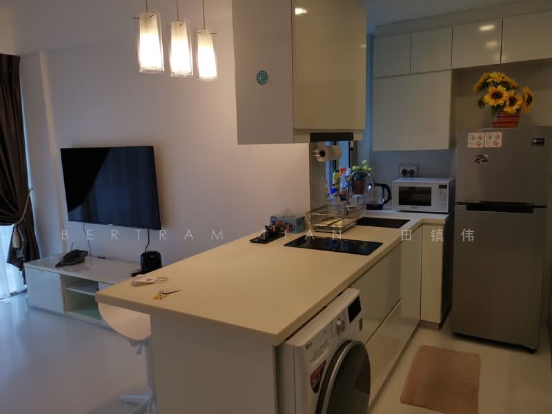 Tivoli Grande Condominium For Sale at S$ 998,000 | PropertyGuru Singapore - Kitchen
