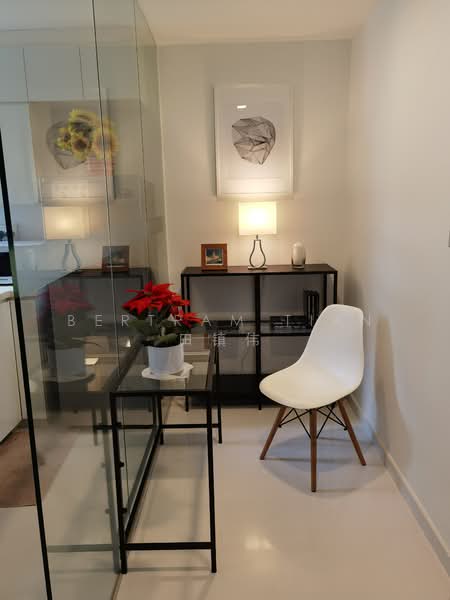 Tivoli Grande Condominium For Sale at S$ 998,000 | PropertyGuru Singapore - Interior