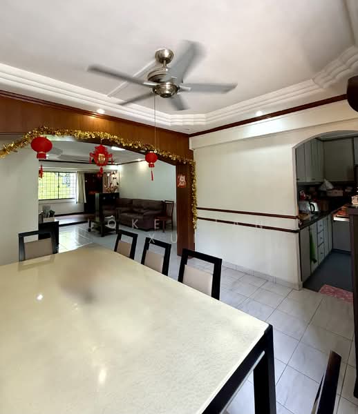 For Sale - 243 Bukit Batok East Avenue 5