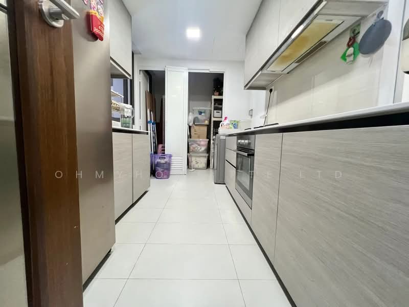 Bellewoods Executive Condominium For Sale at S$ 1,450,000 | PropertyGuru Singapore - Kitchen