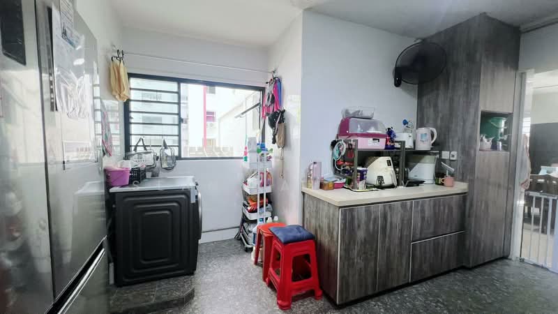 654 Hougang Avenue 8 HDB Flat For Sale at S$ 988,888 | PropertyGuru Singapore - Kitchen