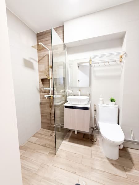 780 Pasir Ris Street 71 HDB Flat For Sale at S$ 999,999 | PropertyGuru Singapore - Bathroom