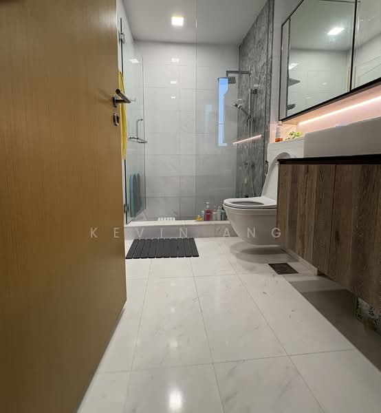 OLA Residences @ Mountbatten Condominium For Sale at S$ 2,380,000 | PropertyGuru Singapore - Bathroom