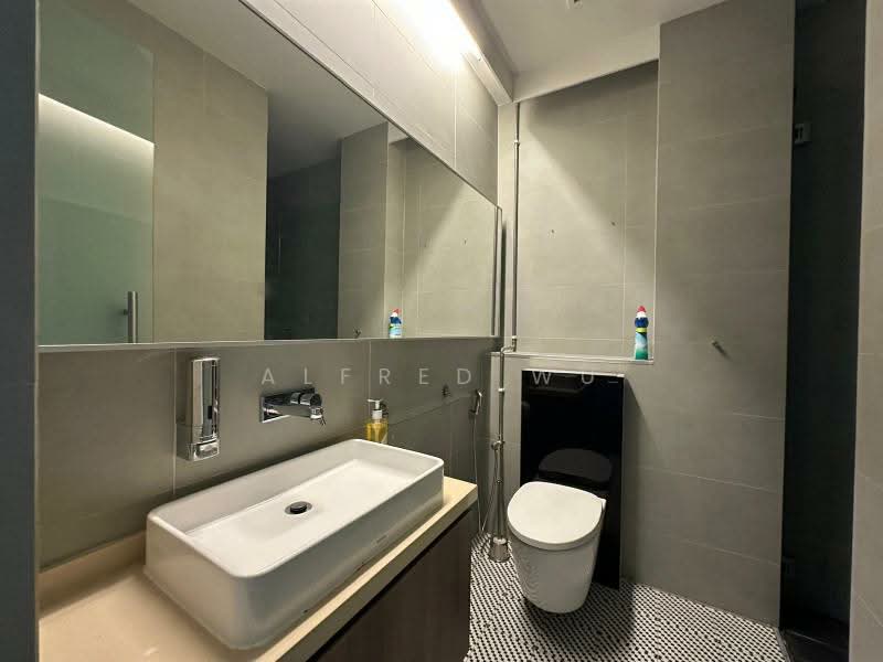 🔥 ORCHARD LANDED LIVING – RARE INTER-TERRACE! 🔥 Terraced House For Sale at S$ 6,900,000 | PropertyGuru Singapore - Bathroom