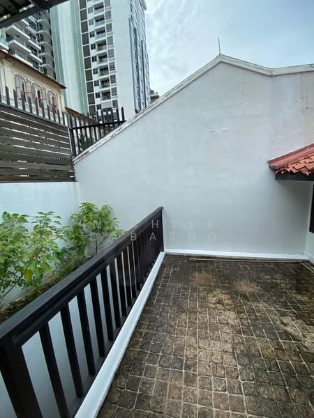 Kim Yam Road SOHO Shophouse, Kim yam road, 3 Bedrooms, 2,000 sqft, Conservation House For Rent, by Michele Cabasug, 500089338 - Exterior - PropertyGuru.com.sg