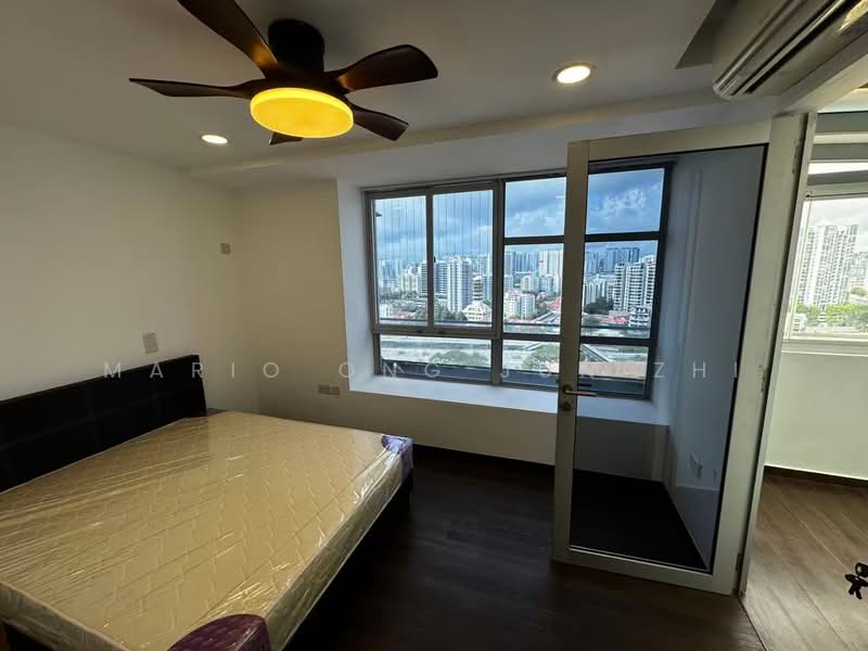 Platinum Edge Apartment For Sale at S$ 2,580,000 | PropertyGuru Singapore - Common Bedroom