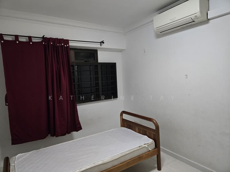 183 Bedok North Road, 183 Bedok North Road, 3 Bedrooms, 990 sqft, HDB Flat For Rent, by Katherine Tay, 500089372 - Bedroom - PropertyGuru.com.sg