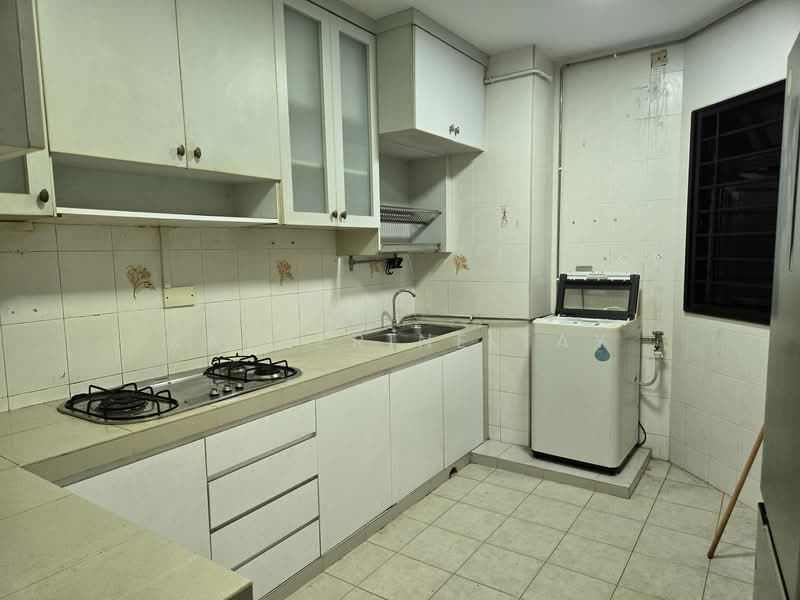 183 Bedok North Road, 183 Bedok North Road, 3 Bedrooms, 990 sqft, HDB Flat For Rent, by Katherine Tay, 500089372 - Kitchen - PropertyGuru.com.sg