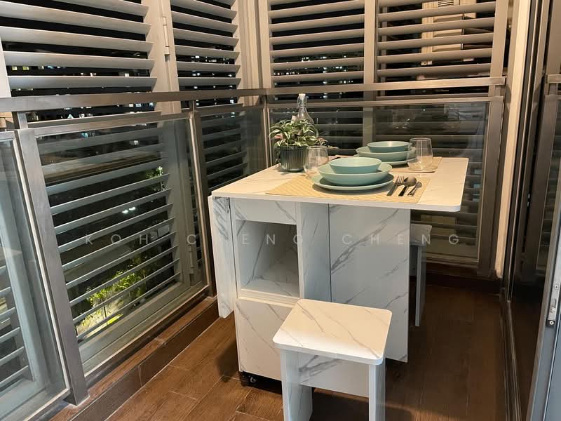 Watertown Condominium For Sale at S$ 950,000 | PropertyGuru Singapore - Balcony