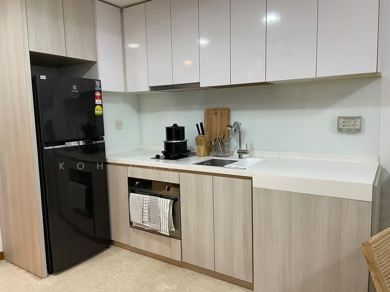 Watertown Condominium For Sale at S$ 950,000 | PropertyGuru Singapore - Kitchen