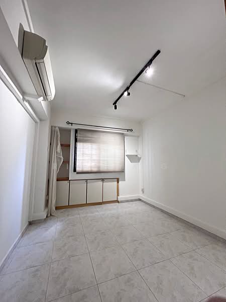 121A Rivervale Drive HDB Flat For Sale at S$ 630,000 | PropertyGuru Singapore - Bedroom 