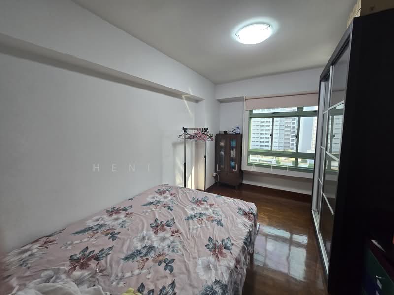 641C Punggol Drive HDB Flat For Sale at S$ 730,000 | PropertyGuru Singapore - Bedroom