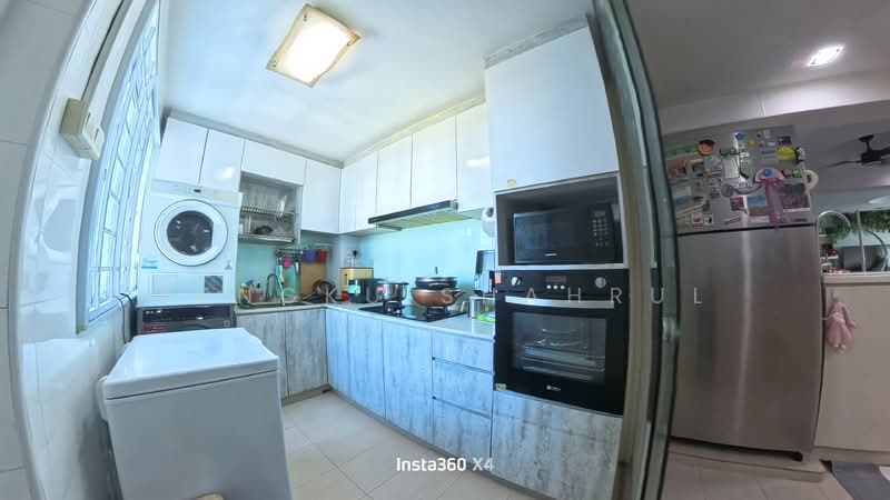 547 Pasir Ris Street 51 HDB Flat For Sale at S$ 950,000 | PropertyGuru Singapore - Kitchen