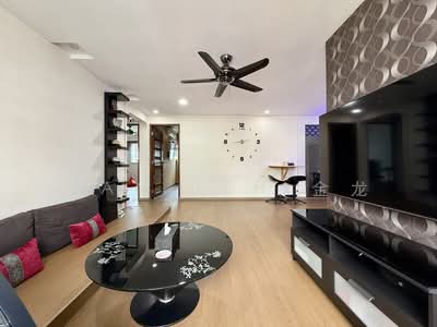 For Sale - 425 Yishun Avenue 11