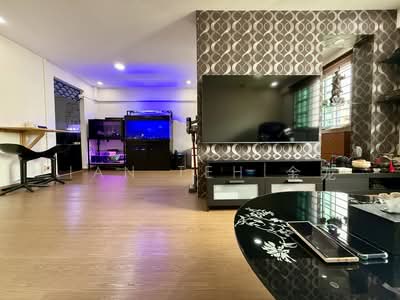 For Sale - 425 Yishun Avenue 11