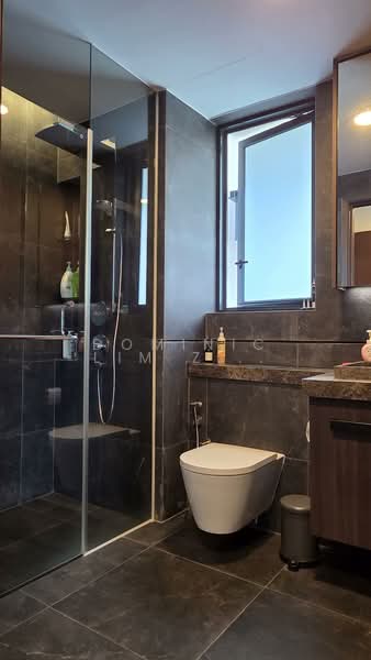 One Pearl Bank Condominium For Sale at S$ 3,500,000 | PropertyGuru Singapore - Bathroom